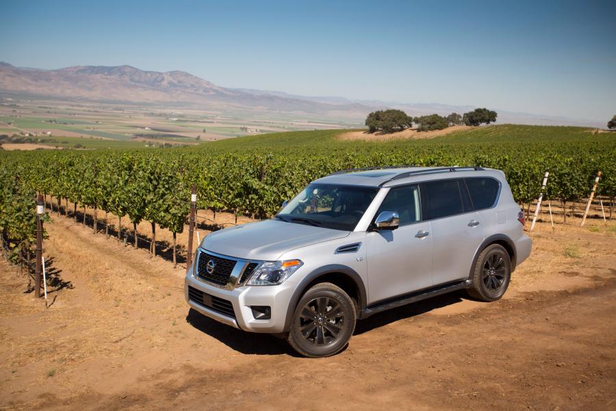  Nissan Armada 2016 года  (фото 15 из 40)